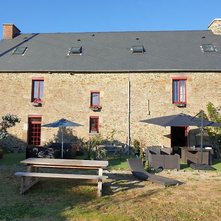 Chambres De Villee Saint-Georges-de-Gréhaigne Exterior foto