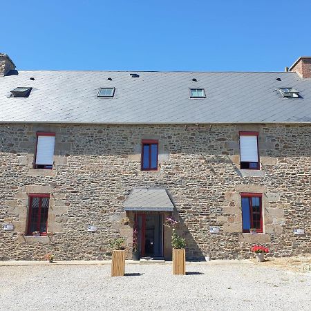 Chambres De Villee Saint-Georges-de-Gréhaigne Exterior foto